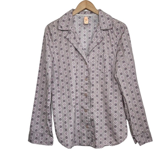Victoria's Secret Printed Long Sleeve Front Button Pajama Top Sz Medium Cotton - Picture 1 of 6